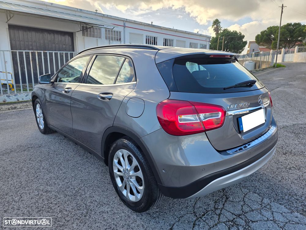 Mercedes-Benz GLA 180 CDI Urban - 10