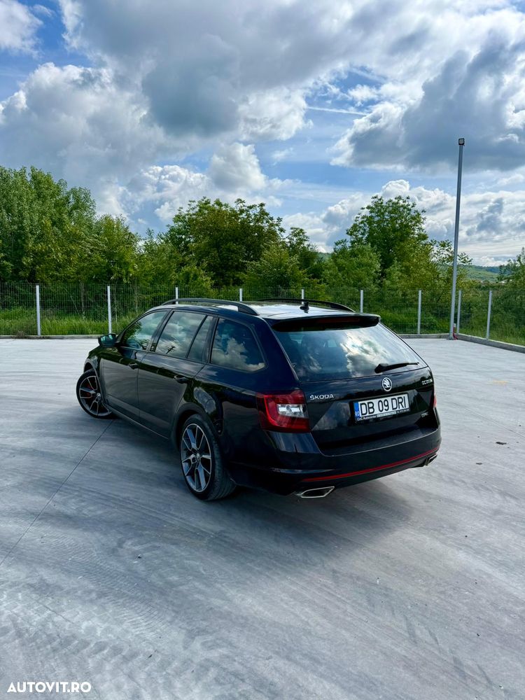 Skoda Octavia 2.0 245 TSI DSG RS - 7