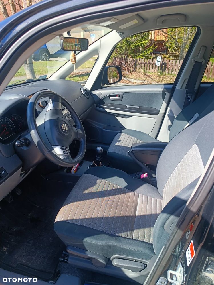 Suzuki SX4 1.6 GS / Premium 4WD - 6