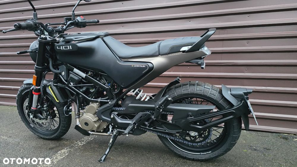 Husqvarna Svartpilen - 20