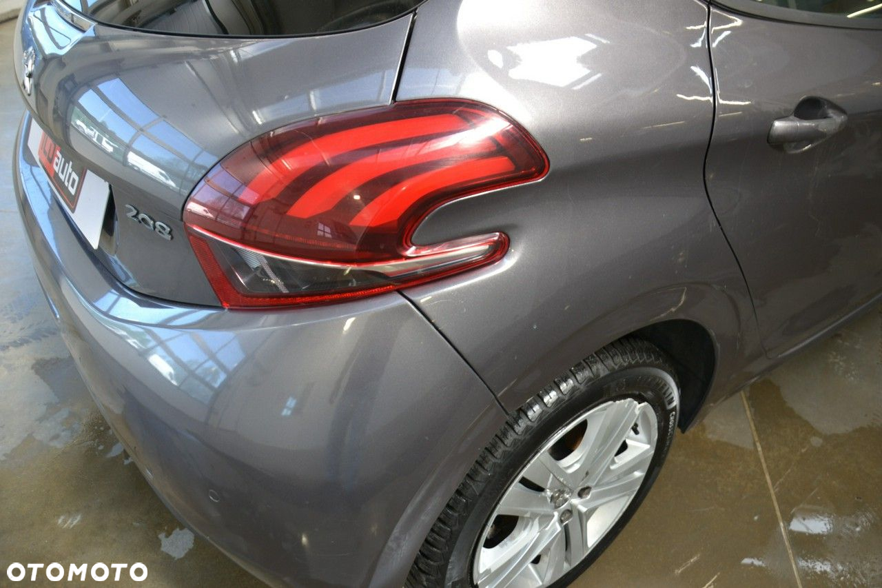 Peugeot 208 - 9