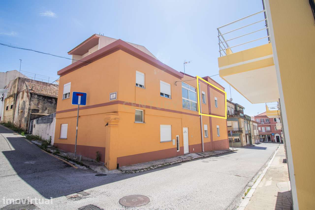 Apartamento T2 Renovado para Arrendamento Disponível a partir de 1 de - Grande imagem: 2/19
