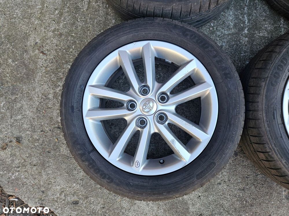 TOYOTA AURIS COROLLA E 15 KOŁA FELGI ALUMINIOWE 16 - 4