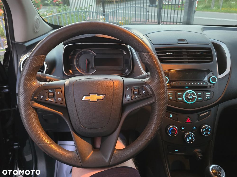 Chevrolet Trax 1.4T AWD LS - 31