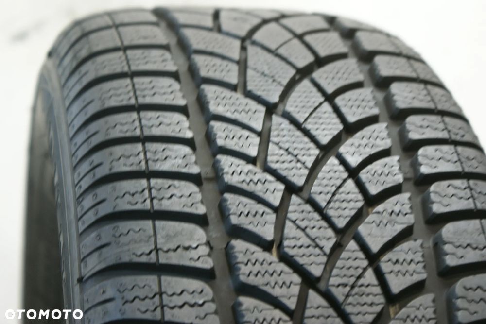 215/60R16 DUNLOP WINTER SPORT 3D , 8,1mm - 2