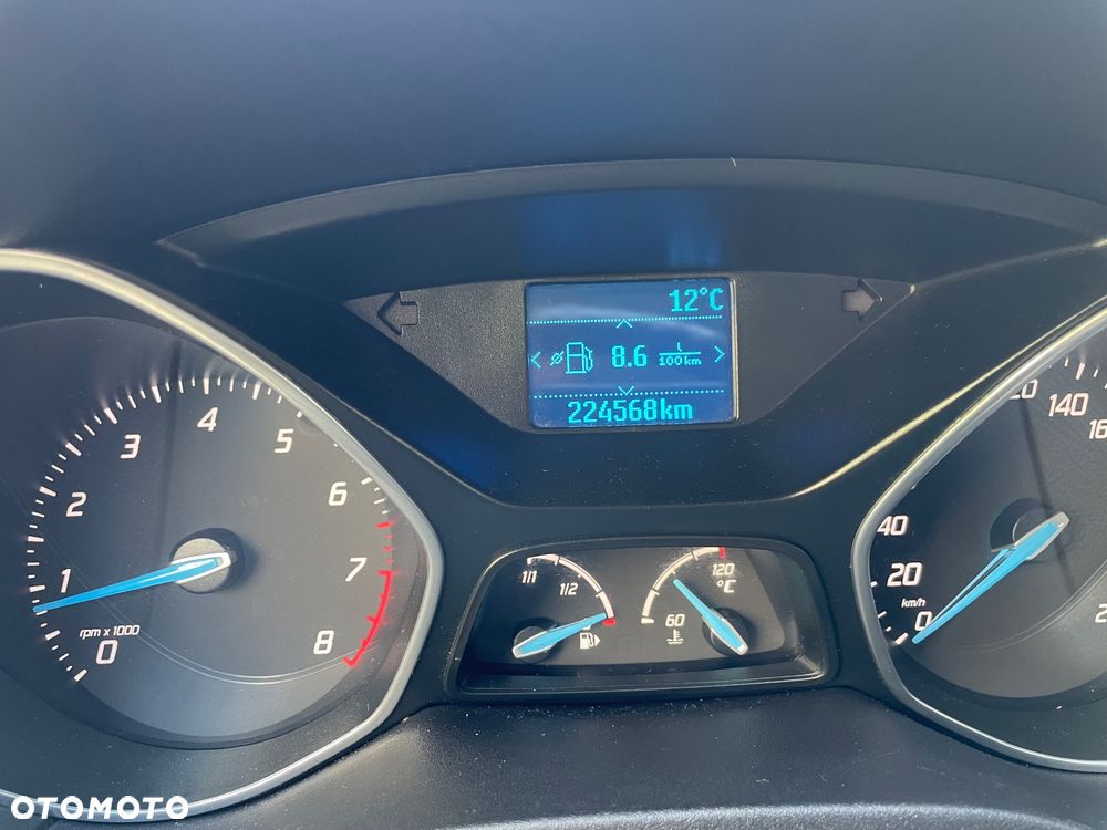 Ford Focus 1.6 Ambiente - 11