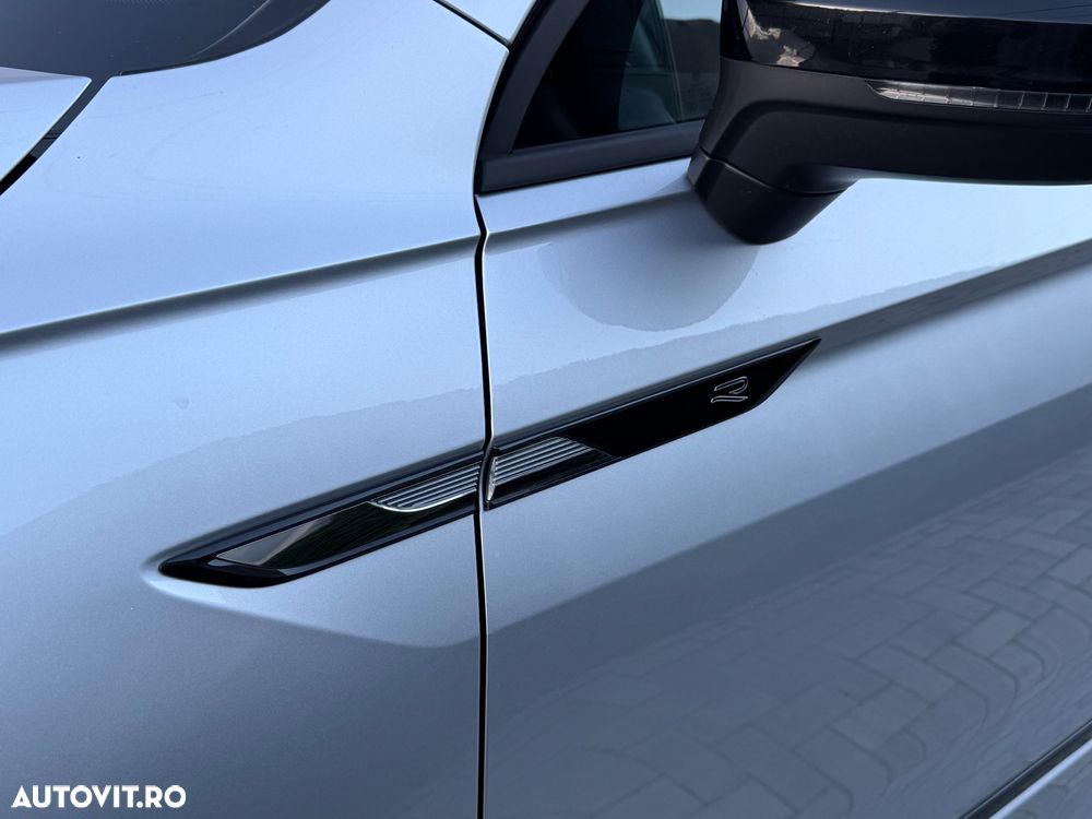 Volkswagen Tiguan 2.0 TDI SCR 4MOTION DSG R-Line - 16