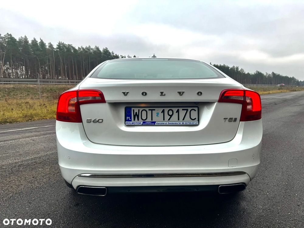 Volvo S60 - 4