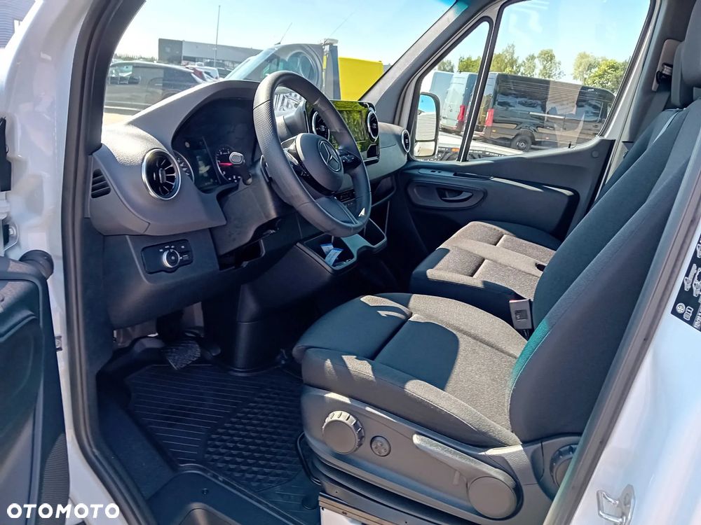 Mercedes-Benz Sprinter - 7