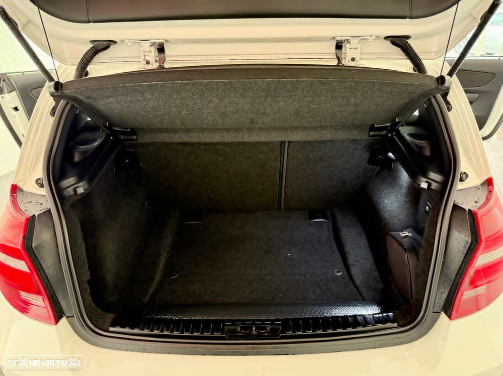 BMW 120 d DPF Edition Sport - 21