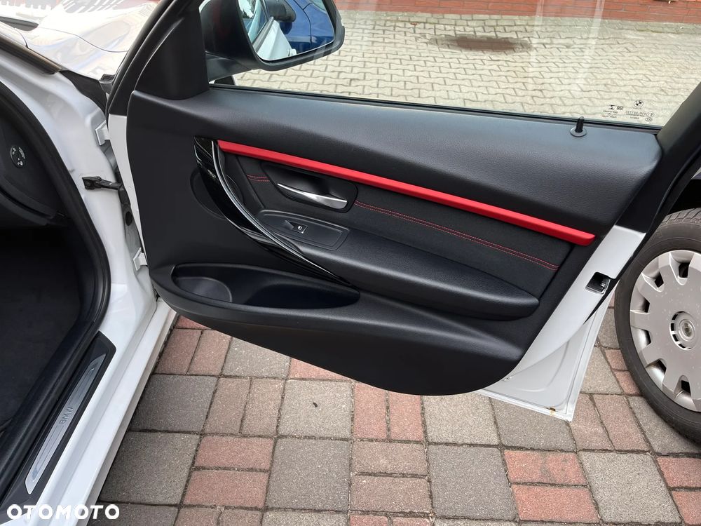BMW Seria 3 320i GPF Sport Line Shadow sport - 28
