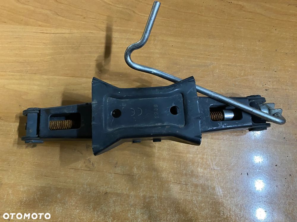 LEWAREK PODNOŚNIK MERCEDES BMW FIAT FORD MAZDA JAGUAR PEUGEOT CITROEN RENAULT - 17