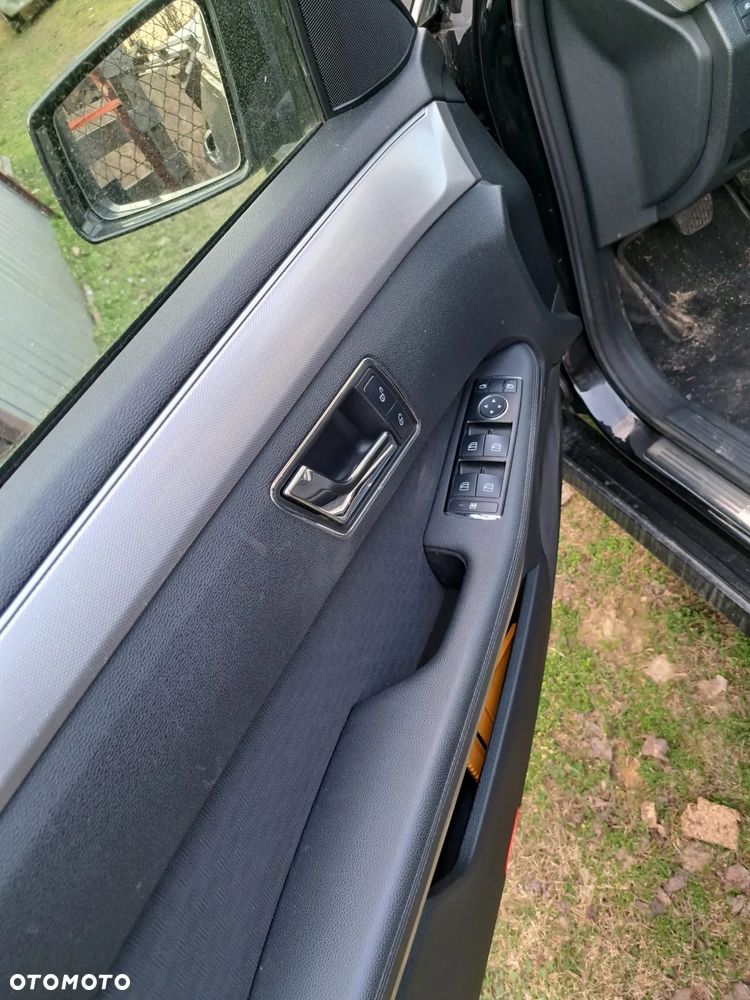 Mercedes-Benz Klasa E 200 CDI - 19