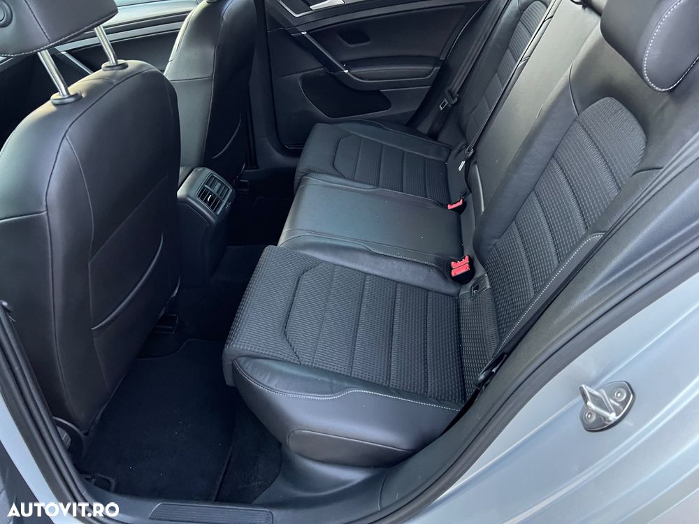 Volkswagen Golf - 7