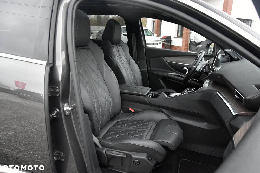 Peugeot 3008 1.6 PureTech HYbrid4 GT Line S&S EAT8 - 24