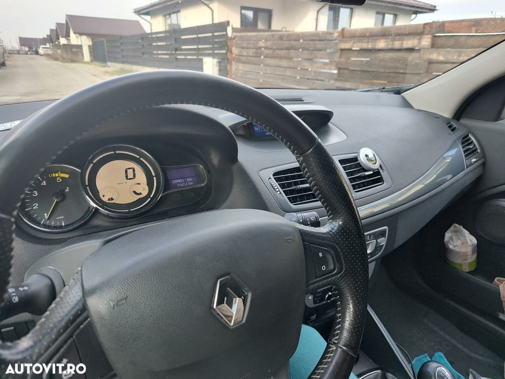 RENAULT Megane 2013 — imagine 4