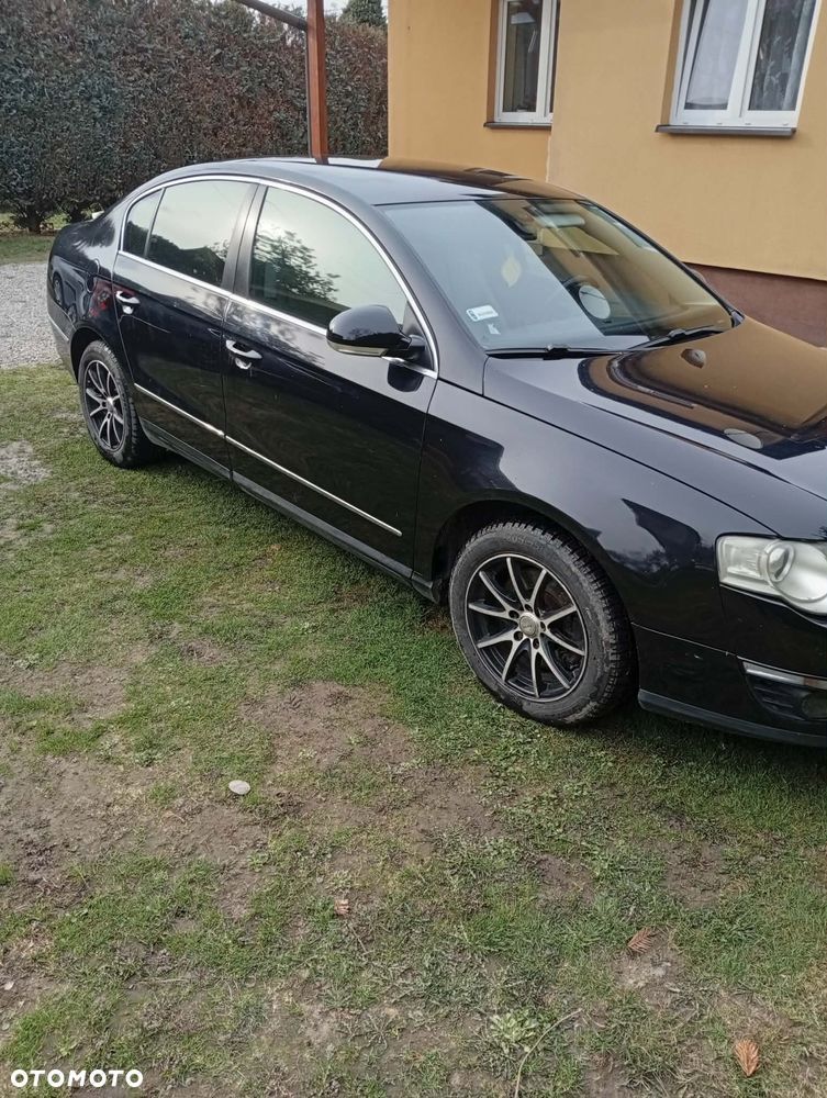 Volkswagen Passat 1.9 TDI Comfortline - 1