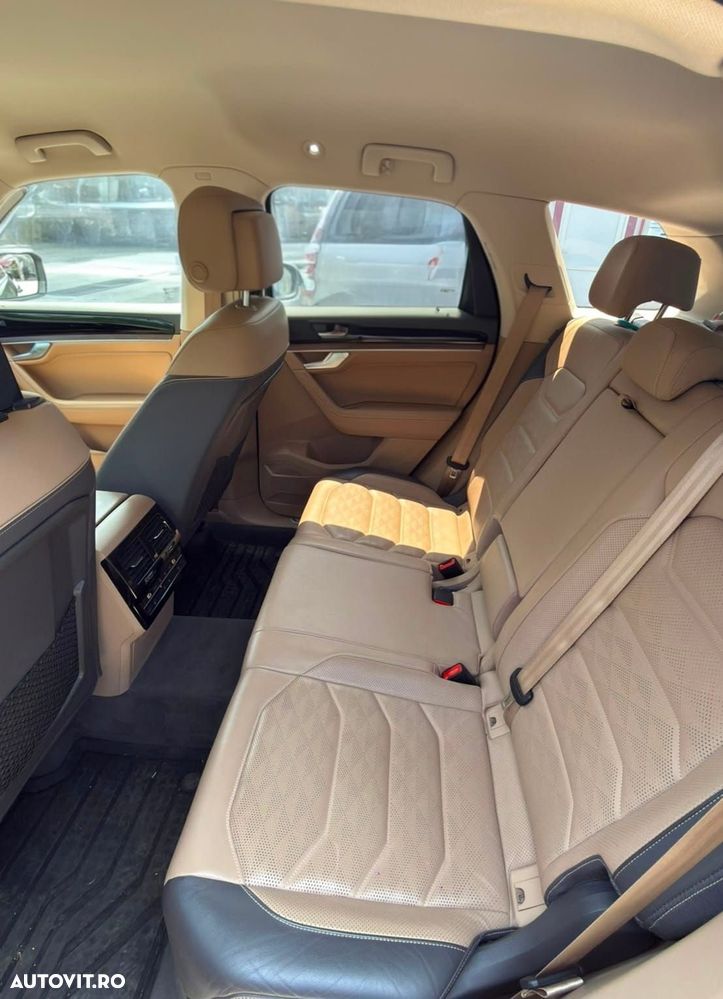 Volkswagen Touareg V6 TDI Elegance - 11