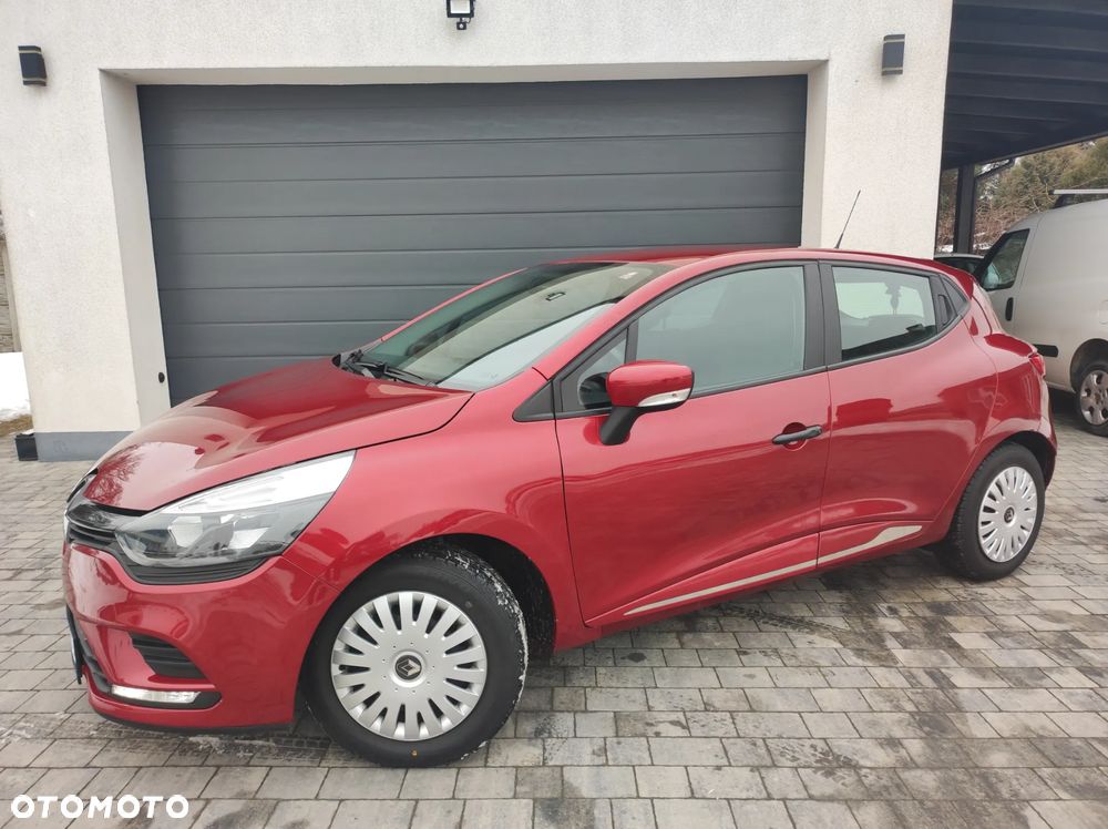 Renault Clio - 12