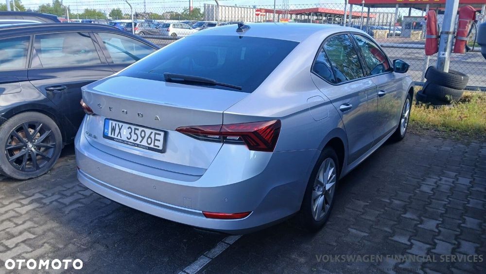 Skoda Octavia 2.0 TDI Ambition DSG - 4