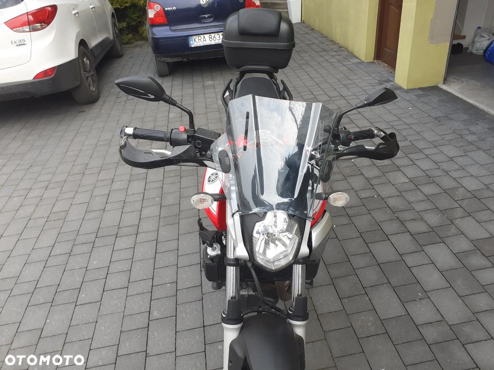 Yamaha MT - 7