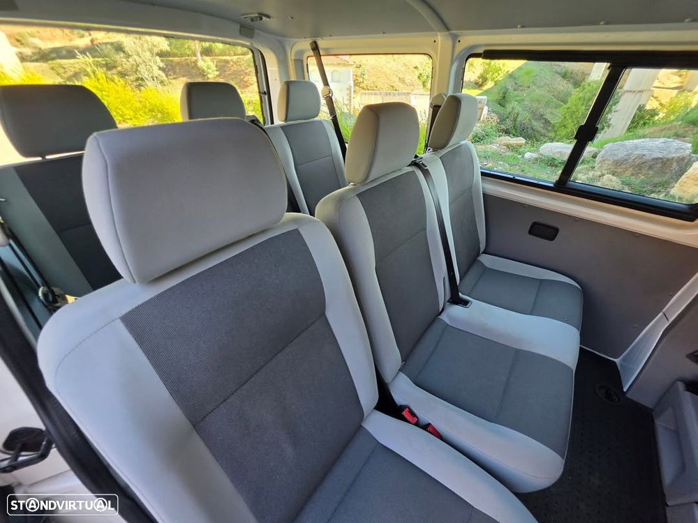 VW Transporter 2.0 TDi 114 Extra AC T.Crianças BlueMotion - 7