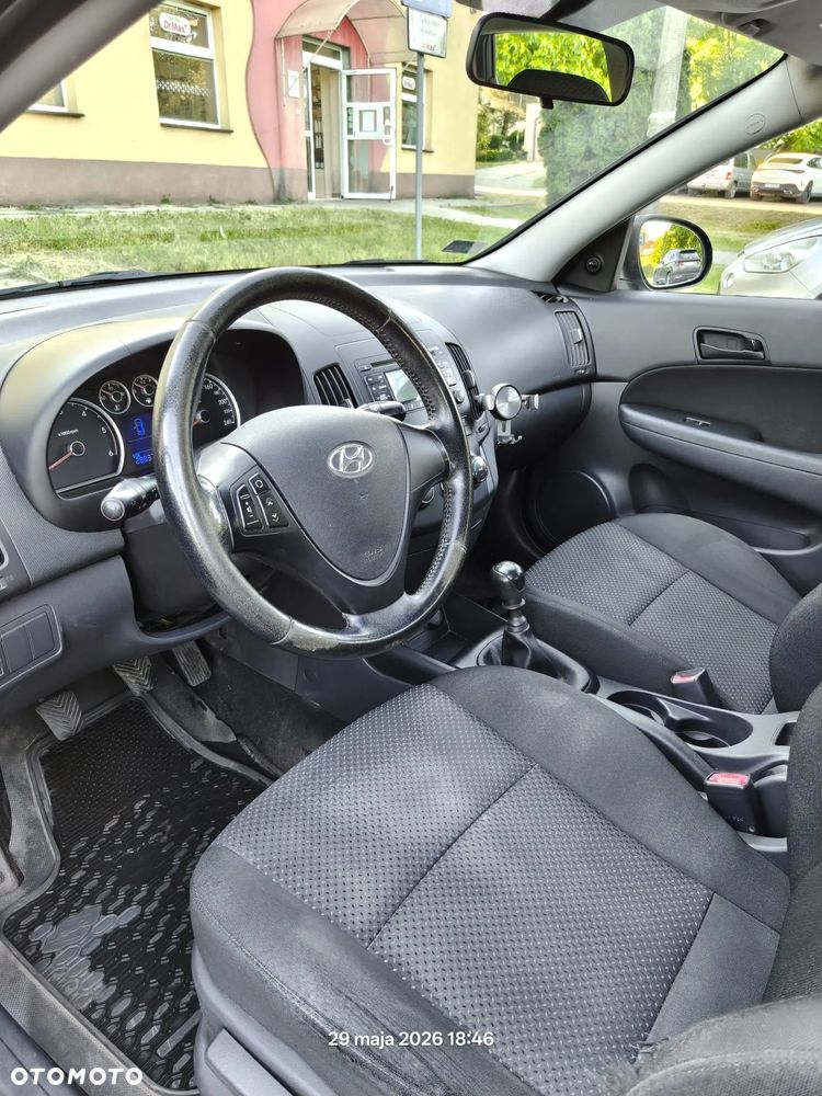 Hyundai i30 1.6 CRDi Comfort - 11