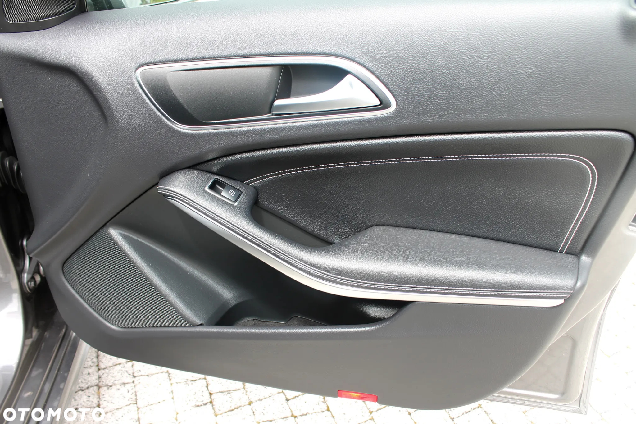 Mercedes-Benz Klasa A 180 (BlueEFFICIENCY) Urban - 11