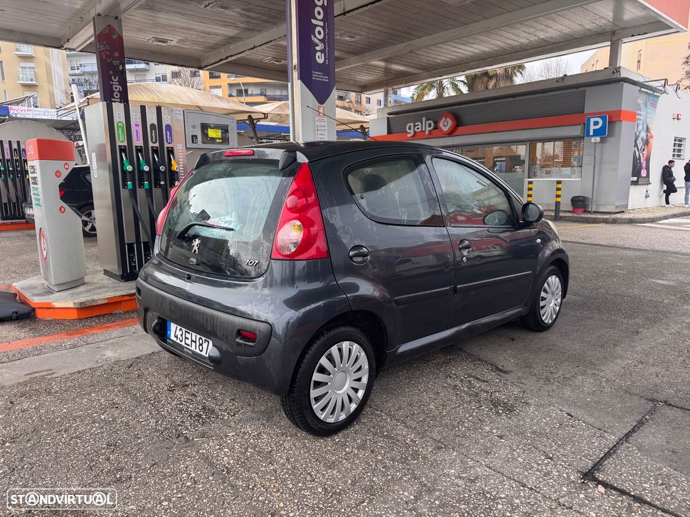Peugeot 107 1.0 Trendy 2 Tronic - 5