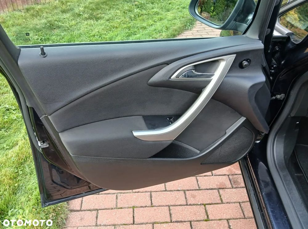 Opel Astra 1.6 - 9
