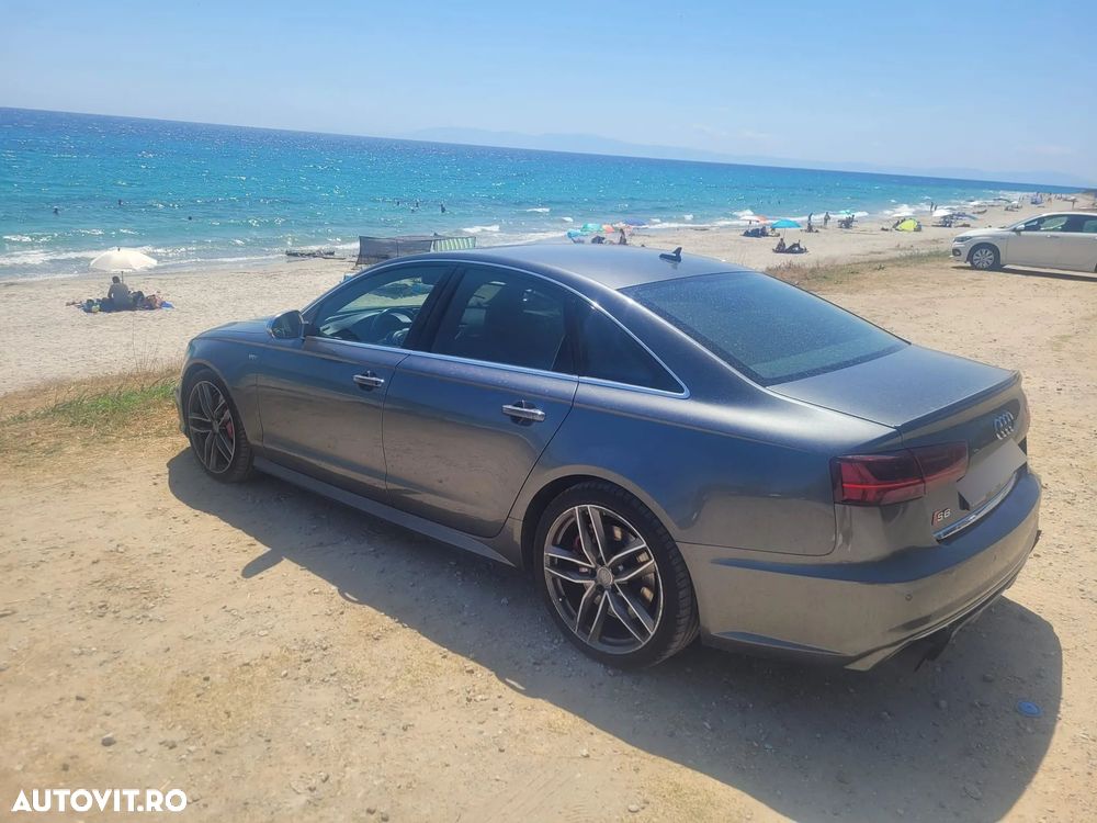 Audi S6 - 3