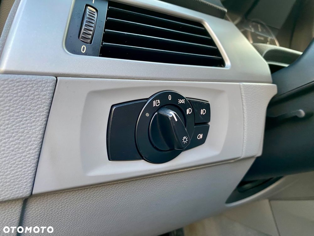 BMW Seria 3 320d - 31