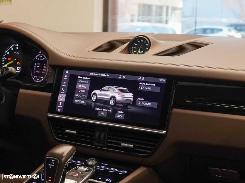 Porsche Cayenne Coupé E-Hybrid - 21