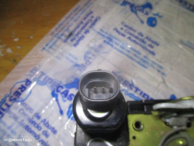 Fecho FEC3647 CHRYSLER VOYAGER 1999 FE 2 PINOS - 2