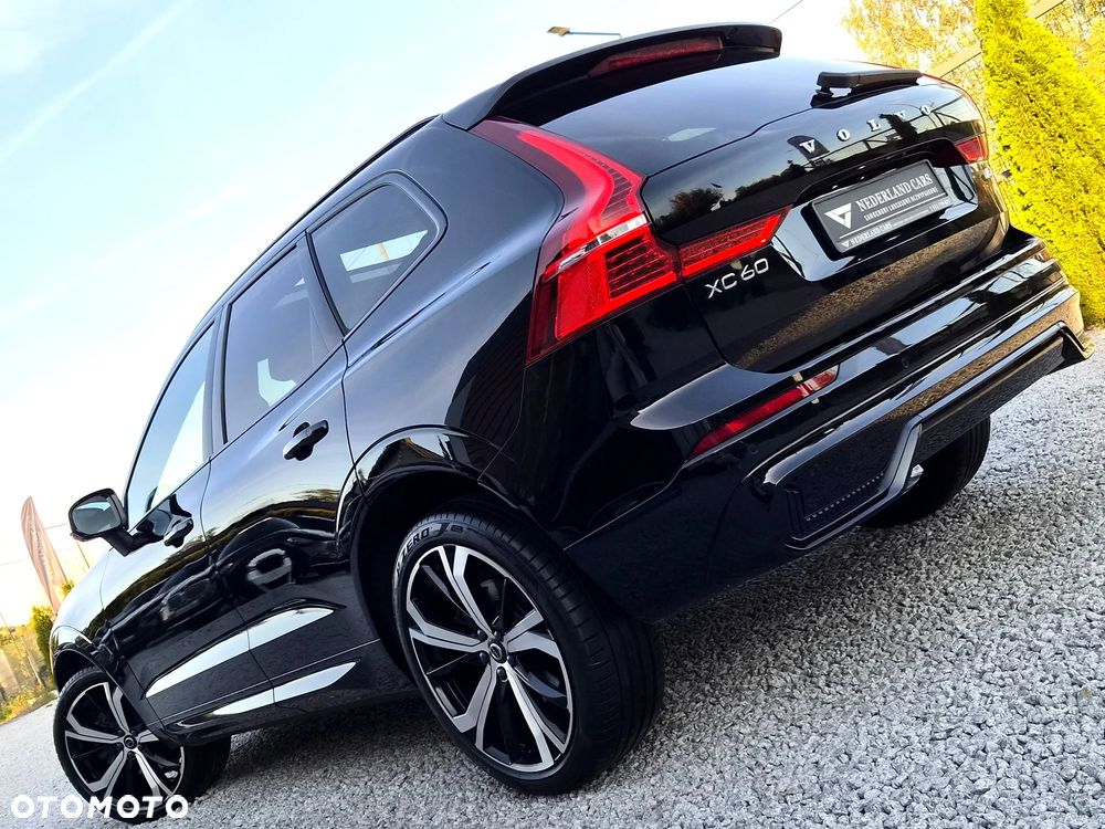 Volvo XC 60 B4 D Plus Dark - 9