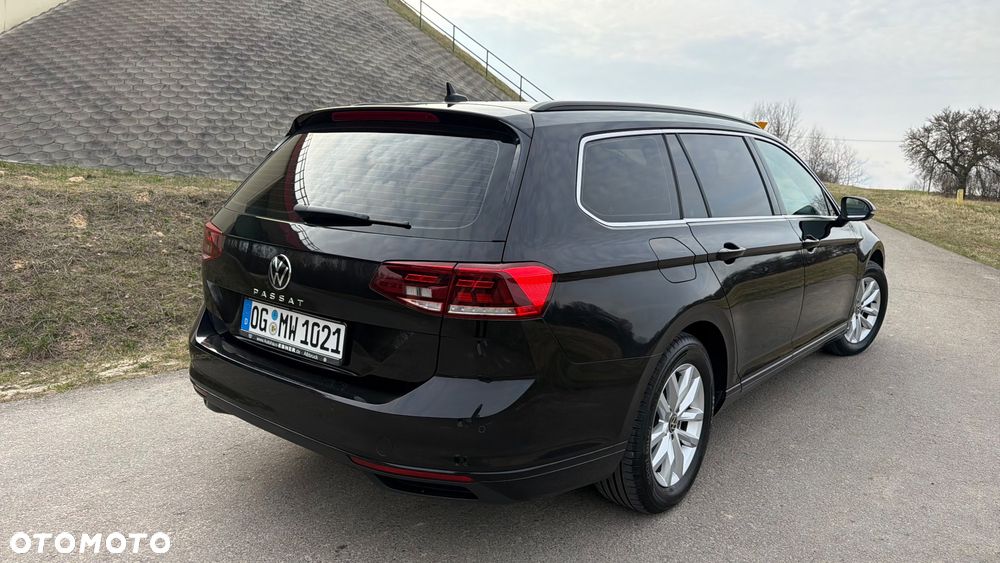 Volkswagen Passat 2.0 TDI SCR DSG - 5