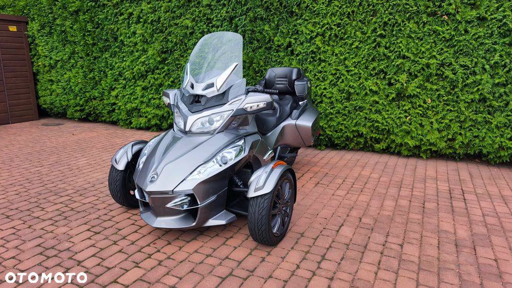 Can-Am Spyder - 1