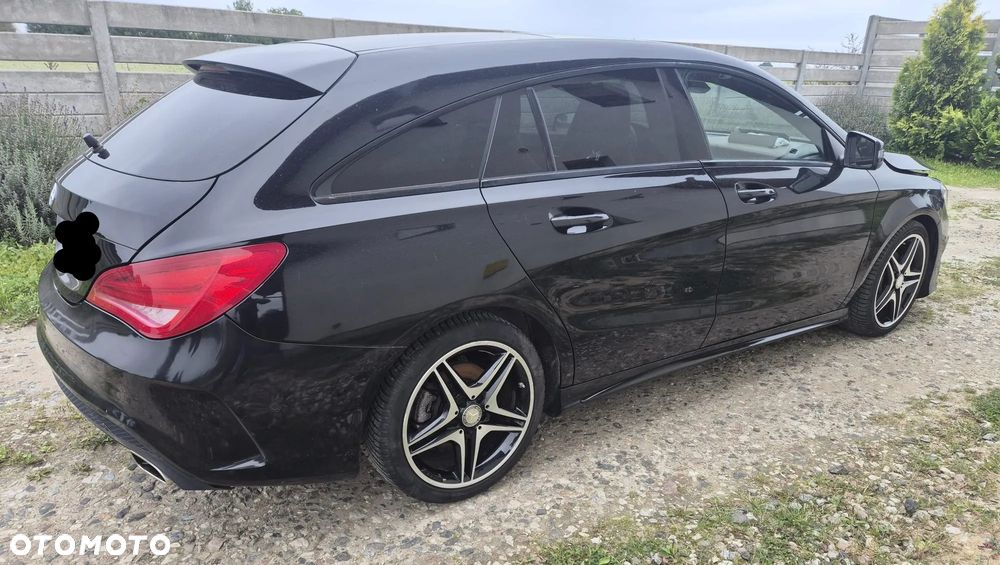 Mercedes-Benz CLA 200 AMG Line - 2