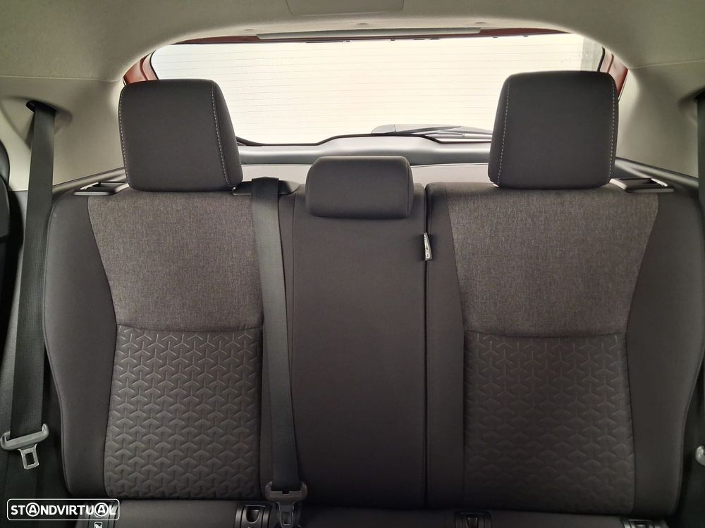 Toyota Yaris Cross 1.5 HDF Comfort Plus - 25