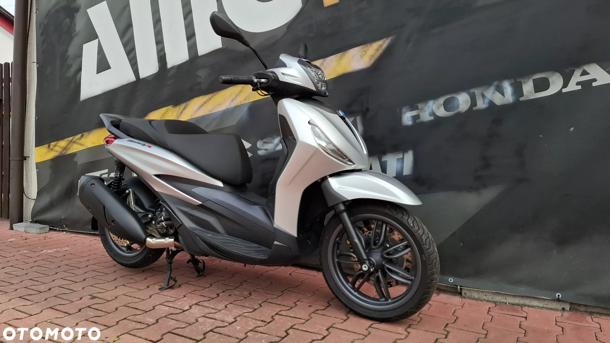 Piaggio Beverly - 2