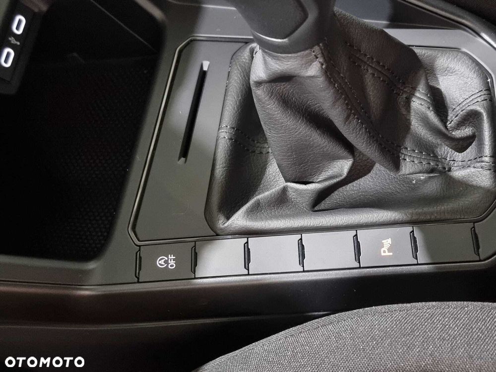 Volkswagen Polo - 27