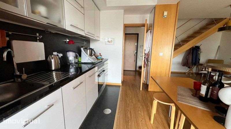 T2 Duplex na Avenida Fernão de Magalhães - Grande imagem: 4/12