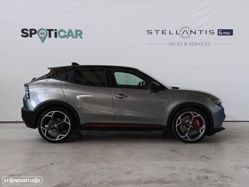 Alfa Romeo Junior Elletrica 50 kWh Veloce - 4