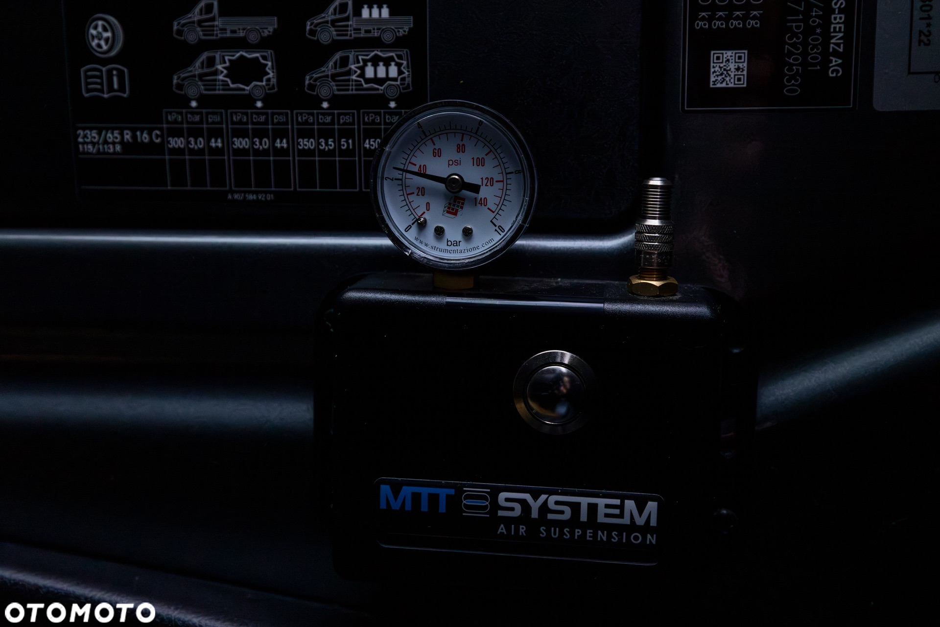 Mercedes-Benz Sprinter - 32