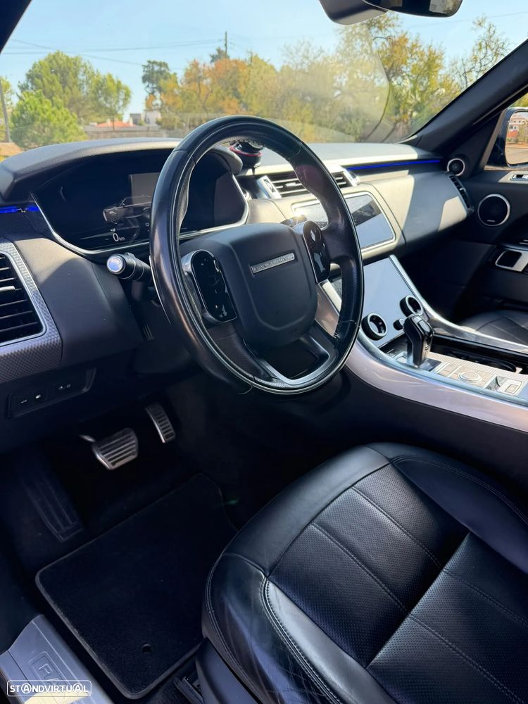 Land Rover Range Rover P400e Plug-in Westminster Black - 8