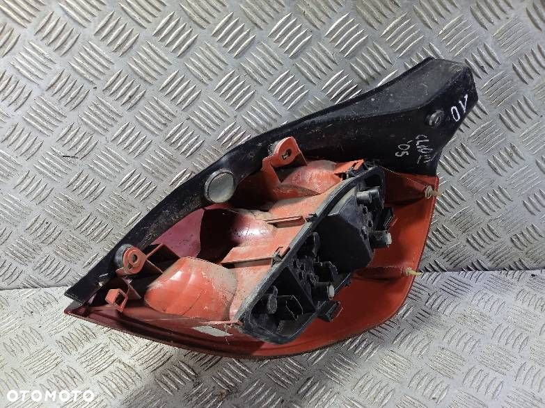 LAMPA LEWA TYLNA RENAULT CLIO 3 - 2