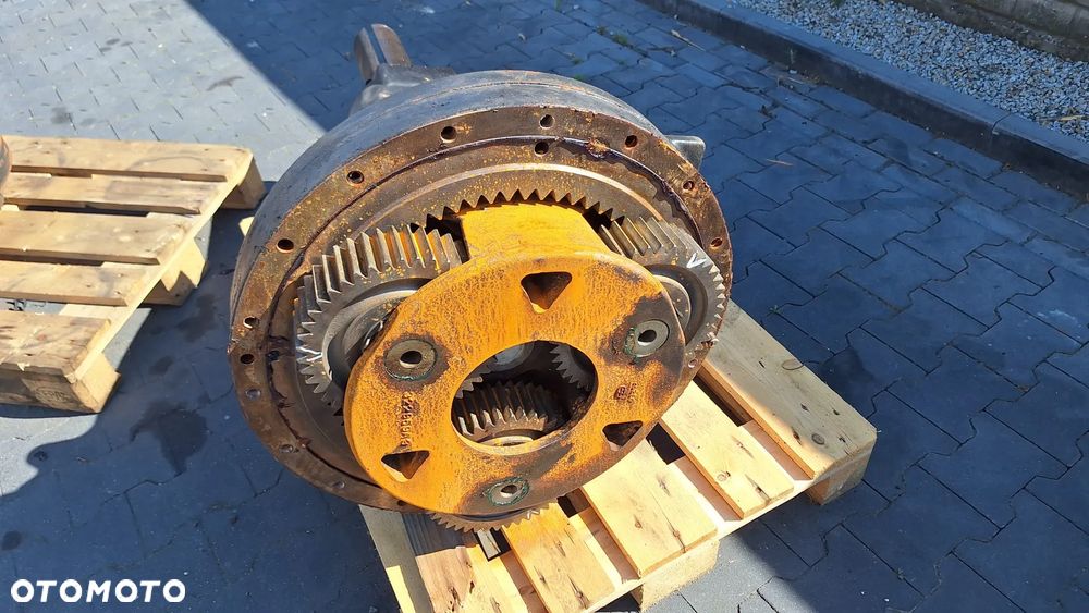 półoś obudowa 300578a4 322959a8osi przedniej mostu 86985668r case steiger 435 530 stx 450 500 - 1