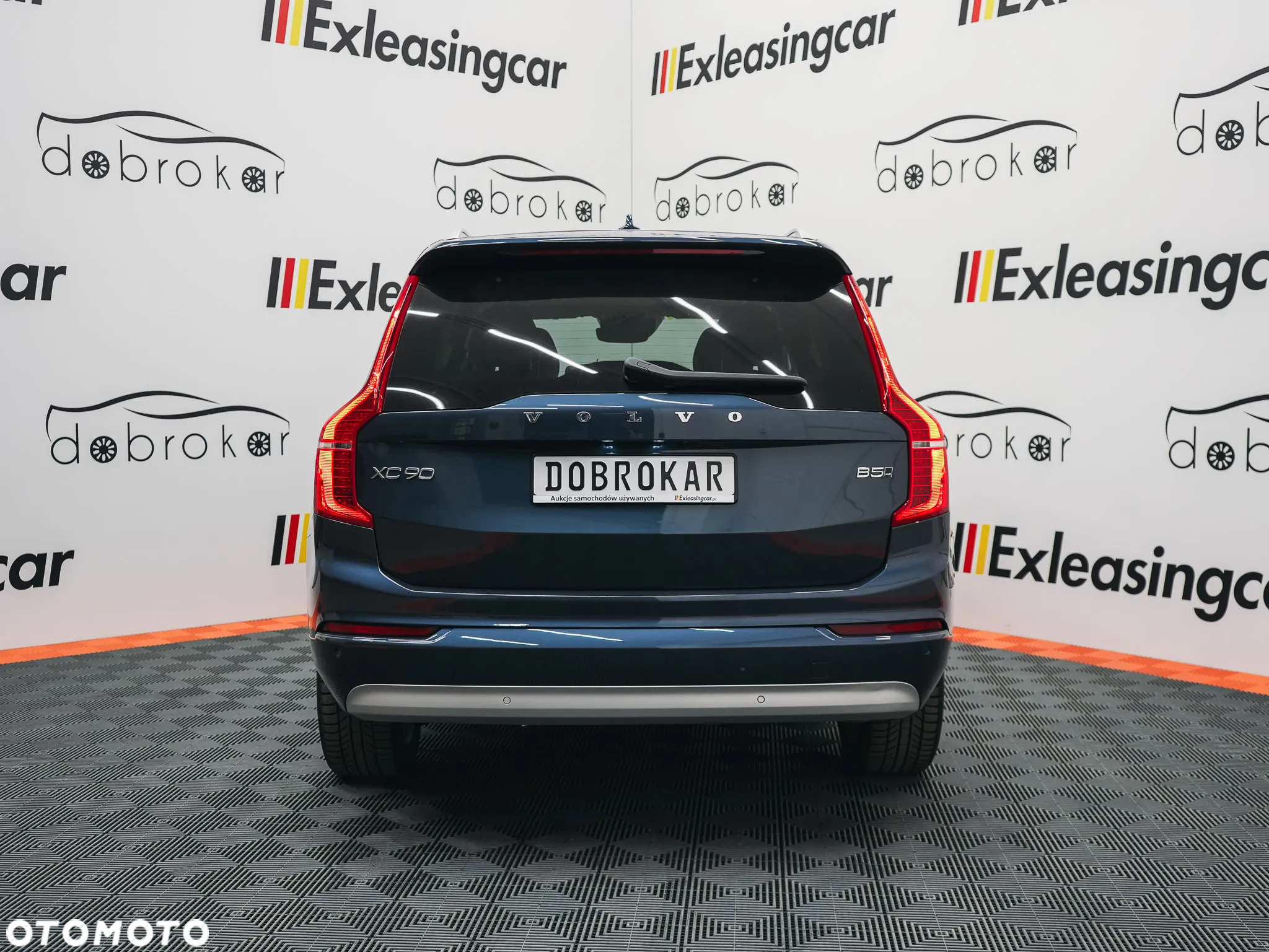 Volvo XC 90 B5 D AWD Geartronic Momentum Pro - 10