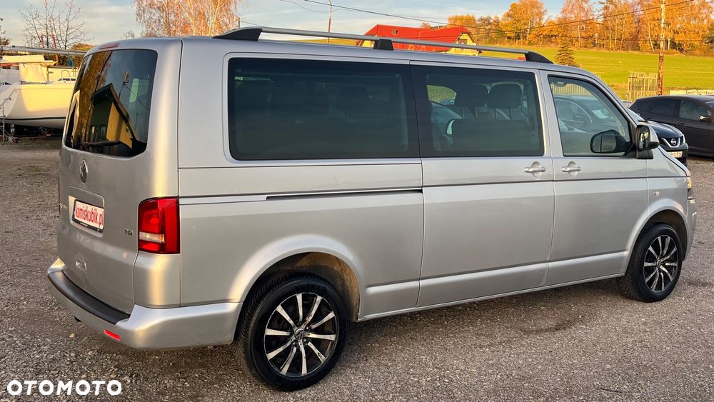 Volkswagen Caravelle - 20