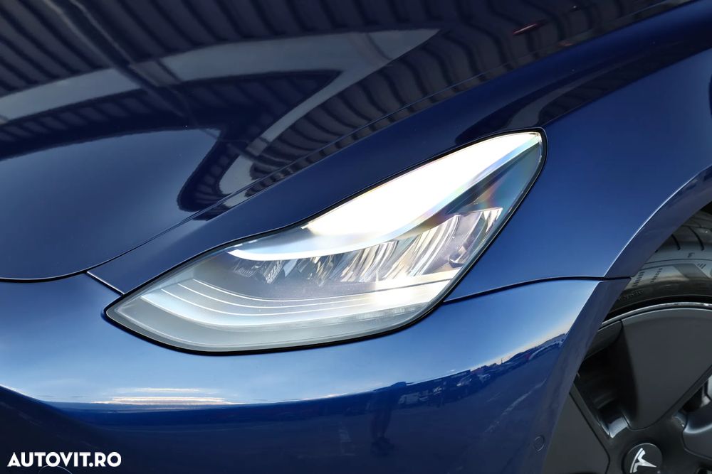 TESLA Model 3 2021 — imagine 26